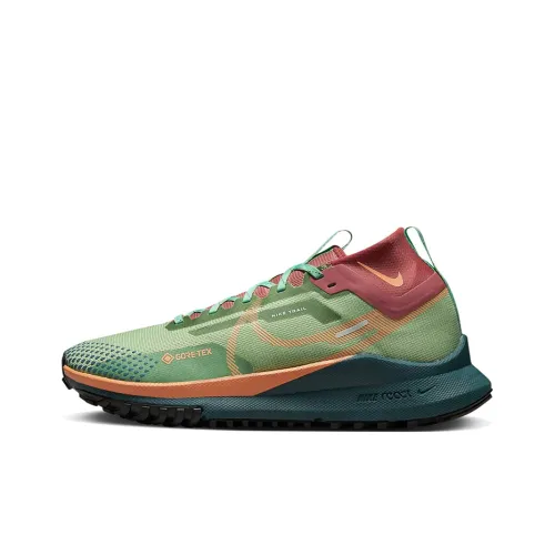 Nike Pegasus Trail 4 Running Shoes Women's Low-Top Green