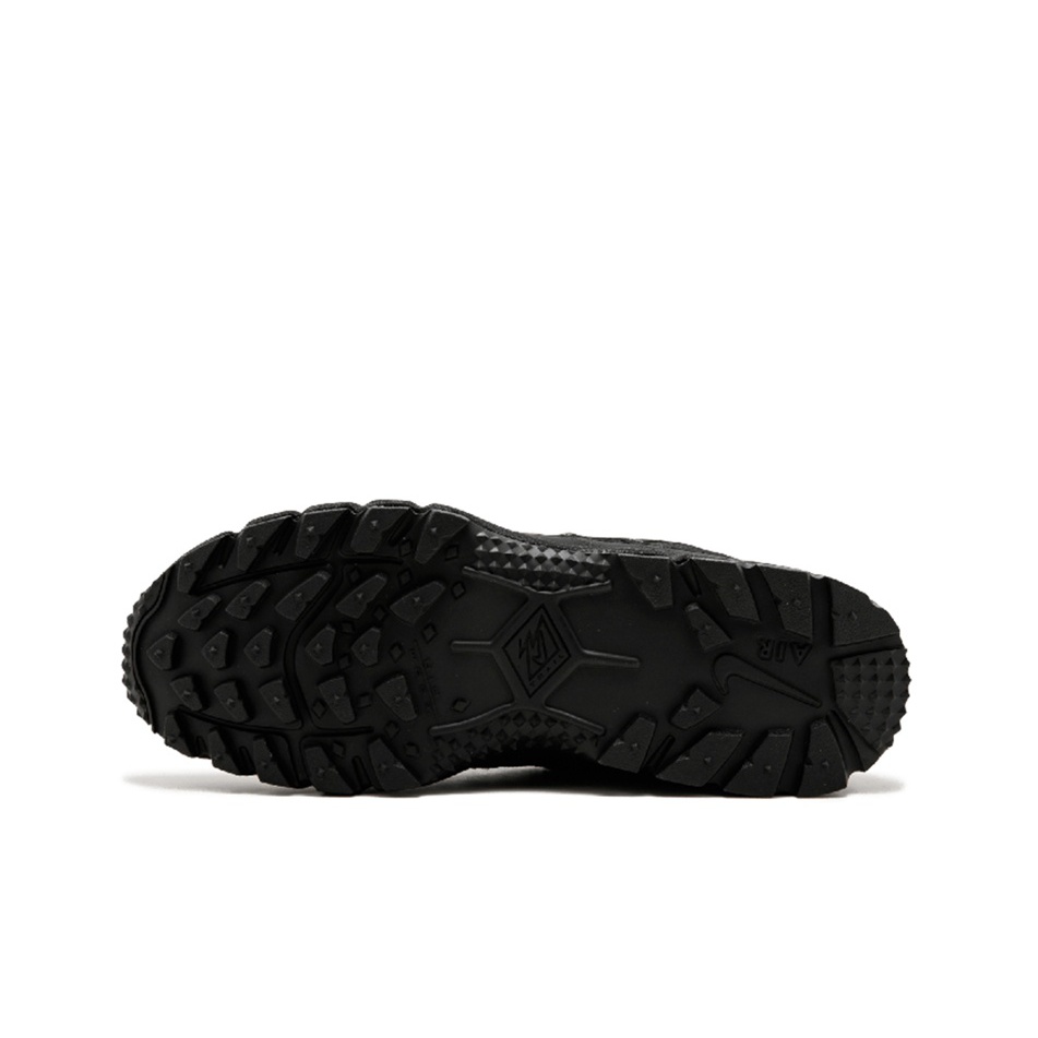 NIB Supreme x Nike Air Humara 2017 Black | eBay