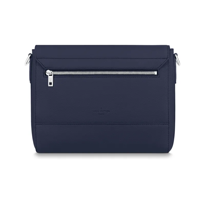 LOUIS VUITTON Takeoff Messenger-2