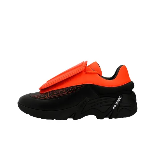 RAF SIMONS Casual Shoes Men Low-Top Black/Orange