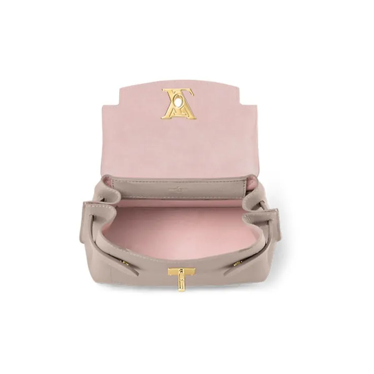 LOUIS VUITTON M53937 LockMe Ever Mini-3