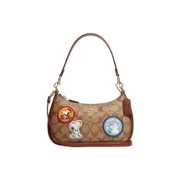 COACH X Peanuts Snoopy Teri 25 Shoulder Bag