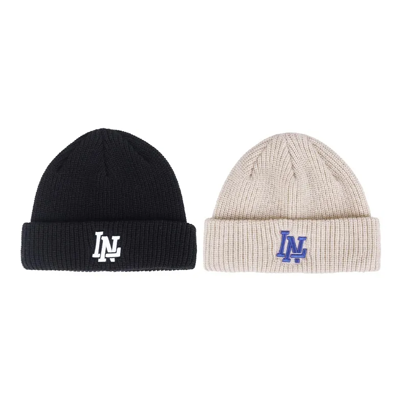 LINING Beanies Unisex-10