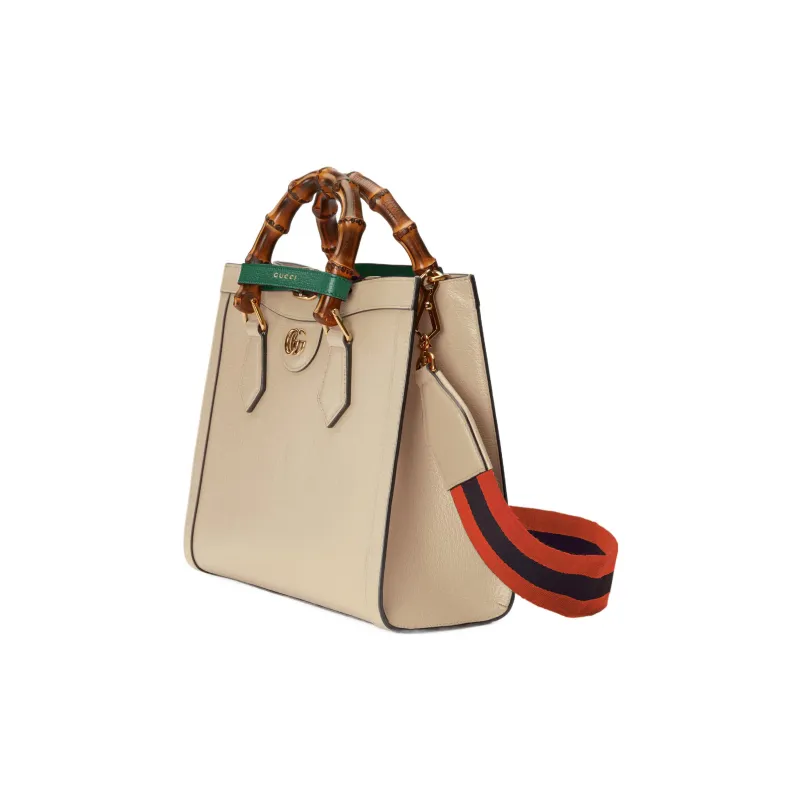 GUCCI Diana Handbags-2