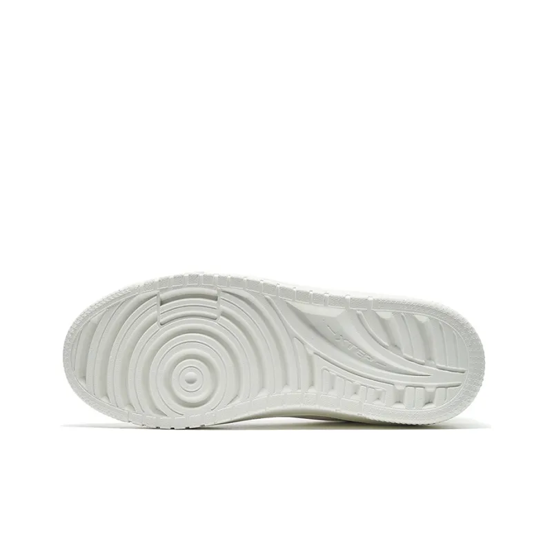 XTEP Alfalfa White Low-Top Skateboard Shoes Women's White Gray-5