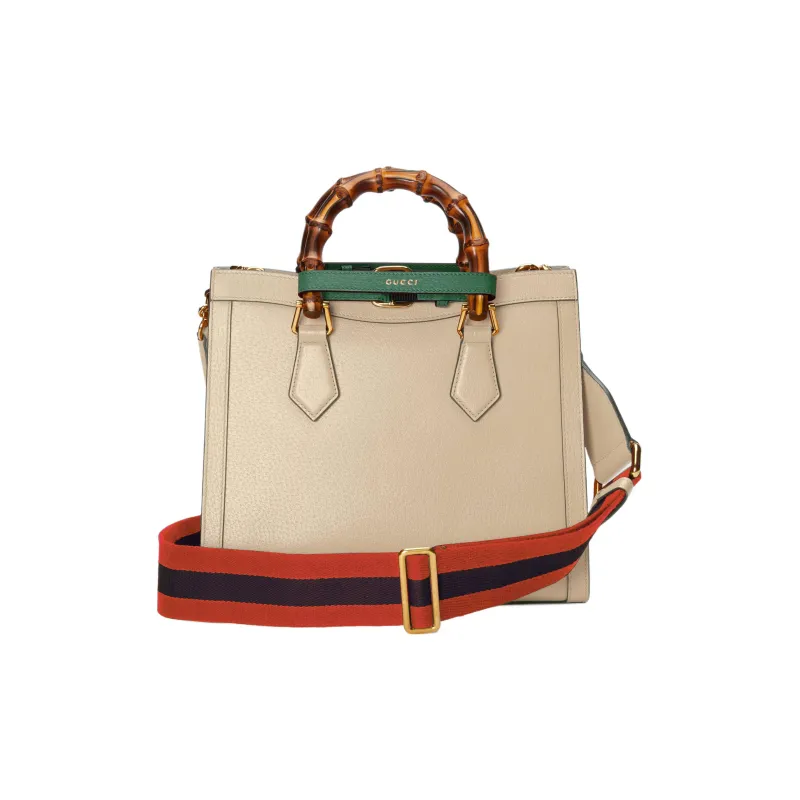 GUCCI Diana Handbags-3