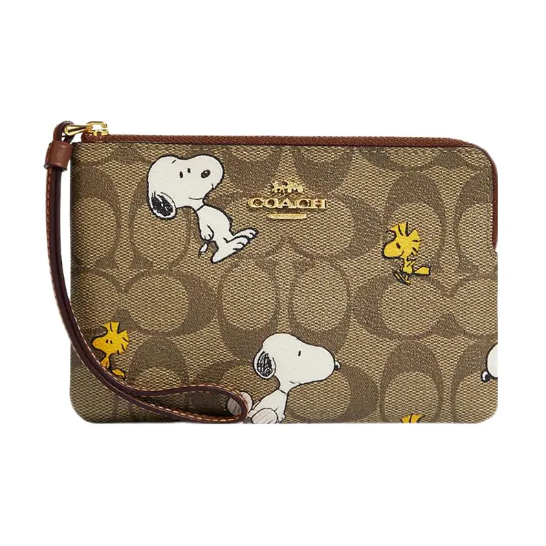 Snoopy X COACH Wristlet Clutches-0