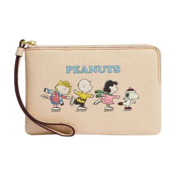COACH Peanuts Snoopy Collaboration Wristlet Pebbled Leather Wrist Bags Clutches Small Size Women's Ivory White