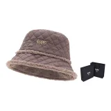 Mocha (Gift Box Set)