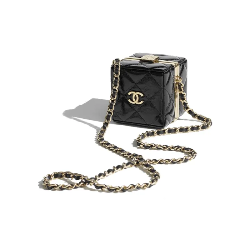 CHANEL Lambskin Patent Leather One Shoulder Crossbody Clutch Women's Black-1