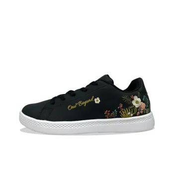 361° Slip Resistant Low Top Skateboard Shoes Women's Black White