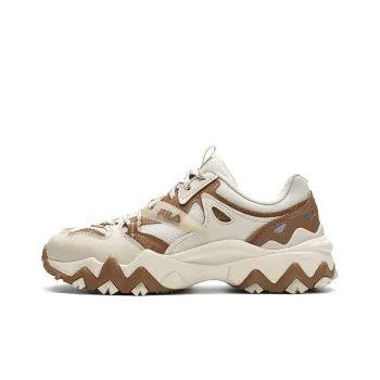 FILA Oakmont 2 European Style Cushioning Anti Slip And Wear Resistant Coverage Low Top Casual Shoes Women's White Brown