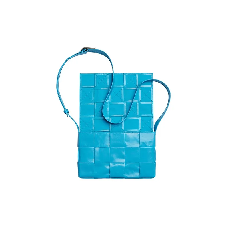 Bottega Veneta Medium Cassette Intrecciato Crossbody Bag Pool-3