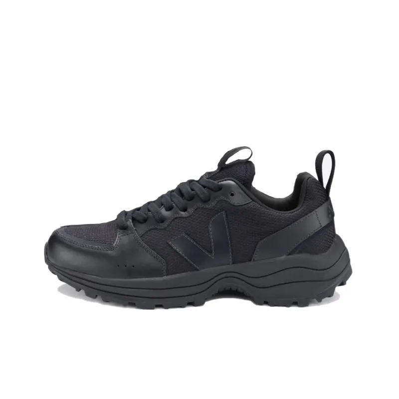 VEJA Venturi Low-Top Casual Shoes Unisex Black-0