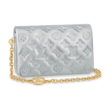 LOUIS VUITTON Pochette Coussin