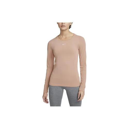 Nike T-Shirts Women's Light Brown