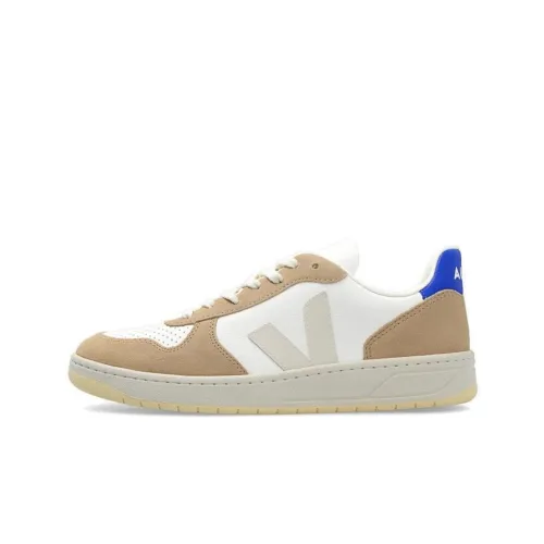 VEJA V-10 Chromefree Low-lop Sneakers