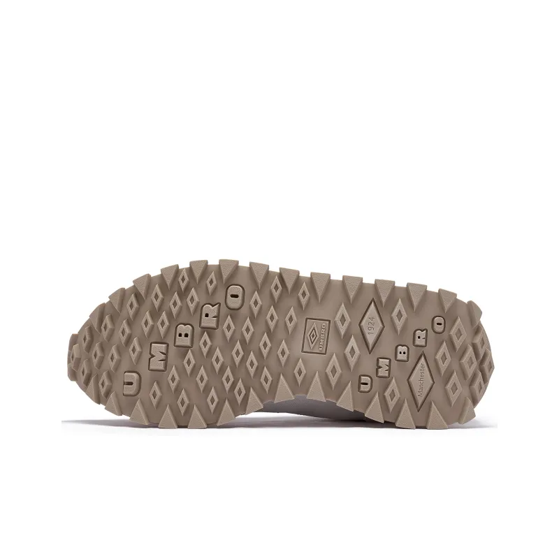 Umbro Casual Shoes Women's Low Top White Agate/Sandy-4