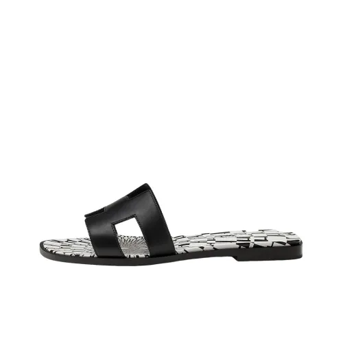 HERMES Oran Sandal Print Noir Calfskin Leather