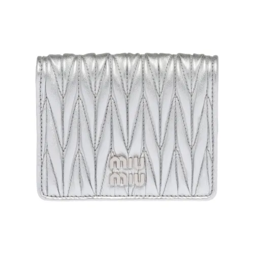 MIU MIU Matelassé Quilted Soft Sheepskin Card Holder Wallet Small Size Women's ensemble