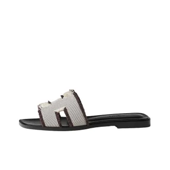HERMES Oran Sandal Prunoir Canvas