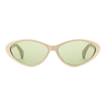 GUCCI Cat Eye Frame Sunglasses
