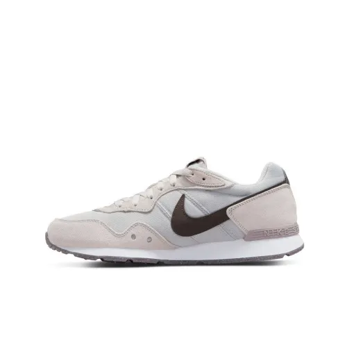 Nike Venture Runner Gray Purple