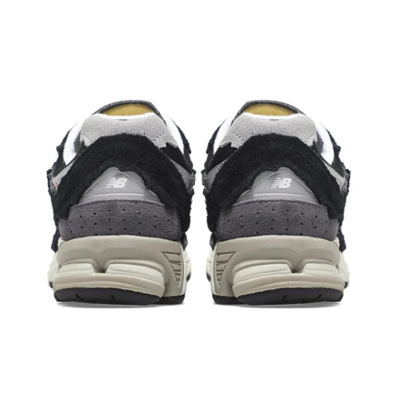 New Balance 2002R Protection Pack Black Grey-3