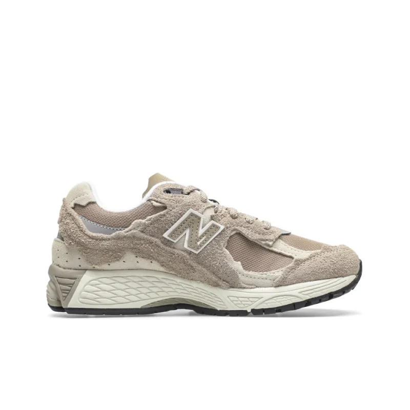 New Balance 2002R Protection Pack Driftwood-1