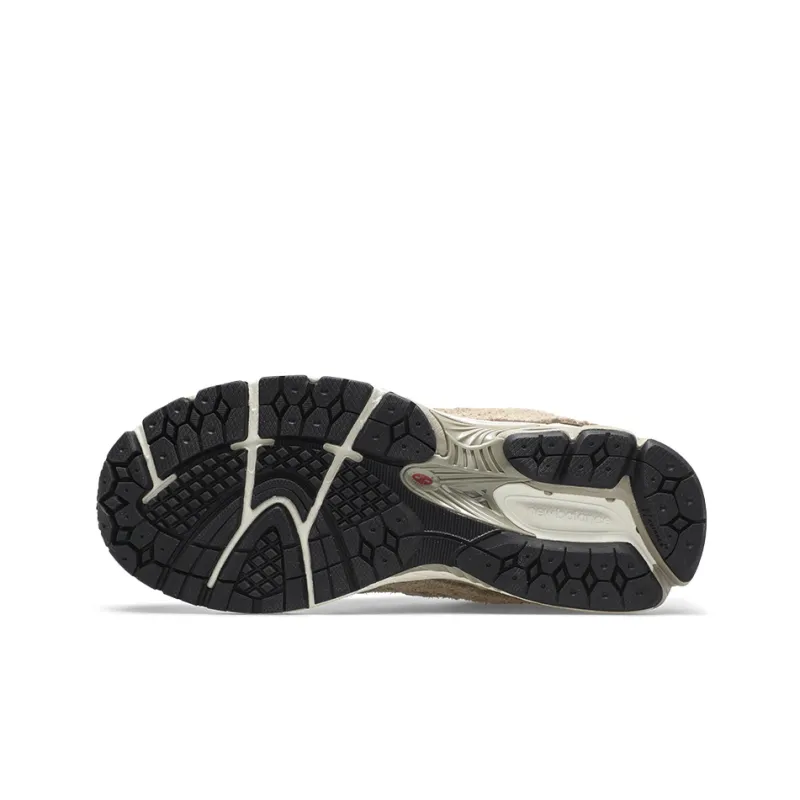 New Balance 2002R Protection Pack Driftwood-4