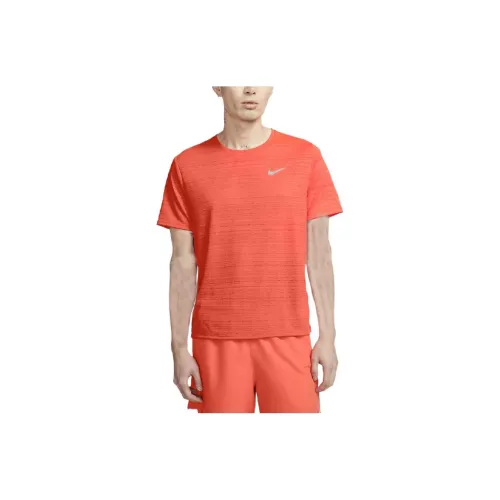 Nike T-Shirts Men Bright Deep Red