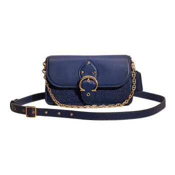 COACH Beat Clutches