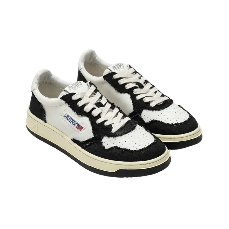 AUTRY Medalist Low Goatskin 'White Black'-1