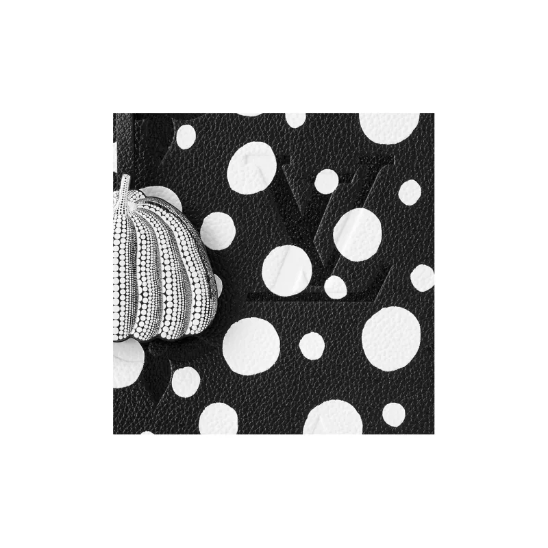 LOUIS VUITTON X Yayoi Kusama OnTheGo Mm Black/White-4