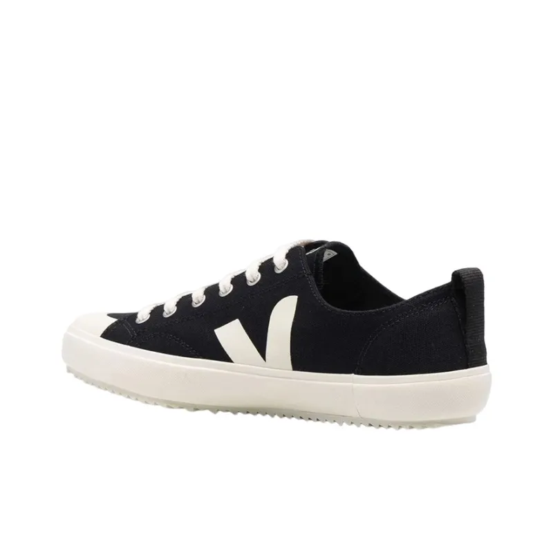 VEJA Nova Canvas 'Black Pierre'-3