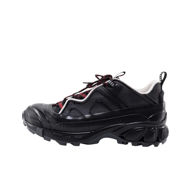 Burberry Check Arthur Black-0