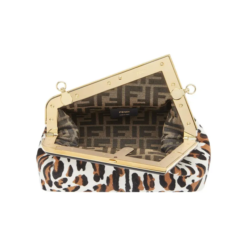 FENDI Fendi First Sheepskin One Shoulder Crossbody Clutches Small Size Women's Multicolor-3