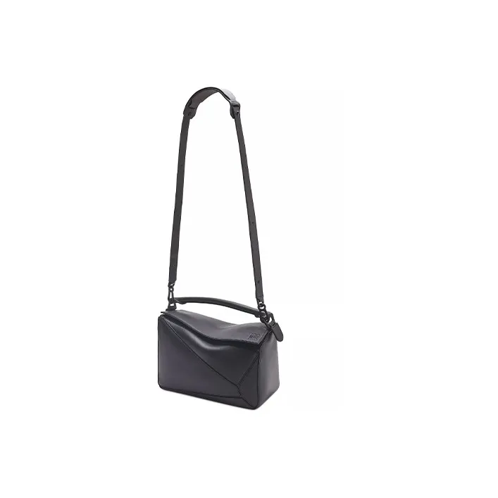 LOEWE Puzzle Bag In Satin Calfskin Black-4