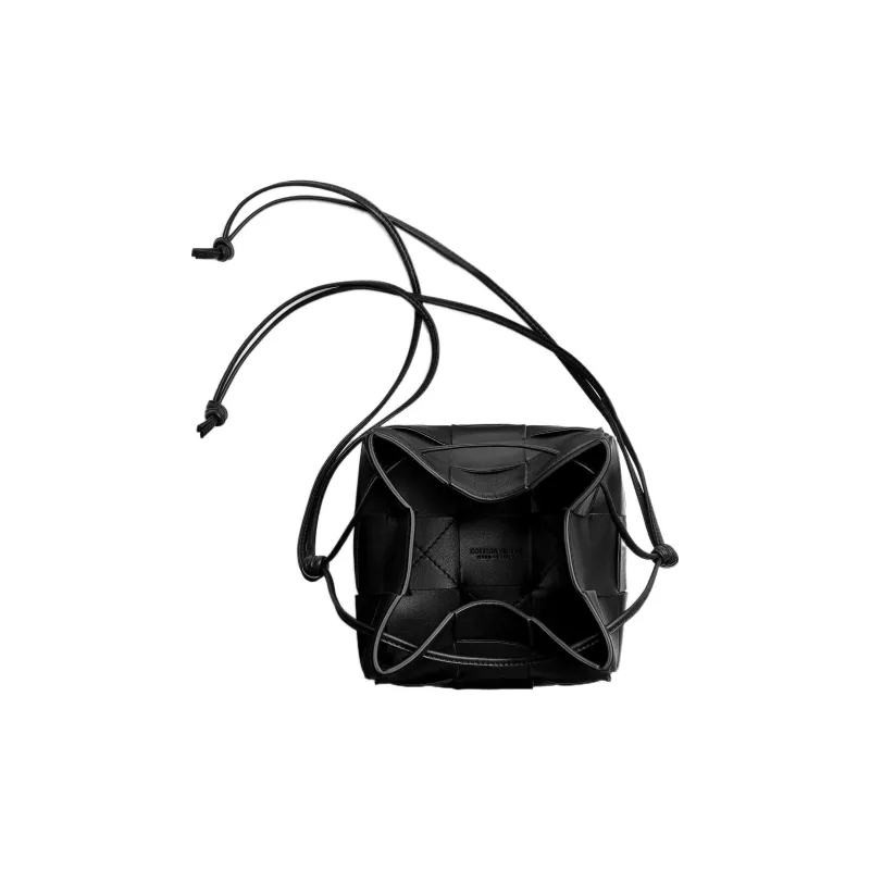 Bottega Veneta Crossbody Bucket Bag Small Intreccio Black-2