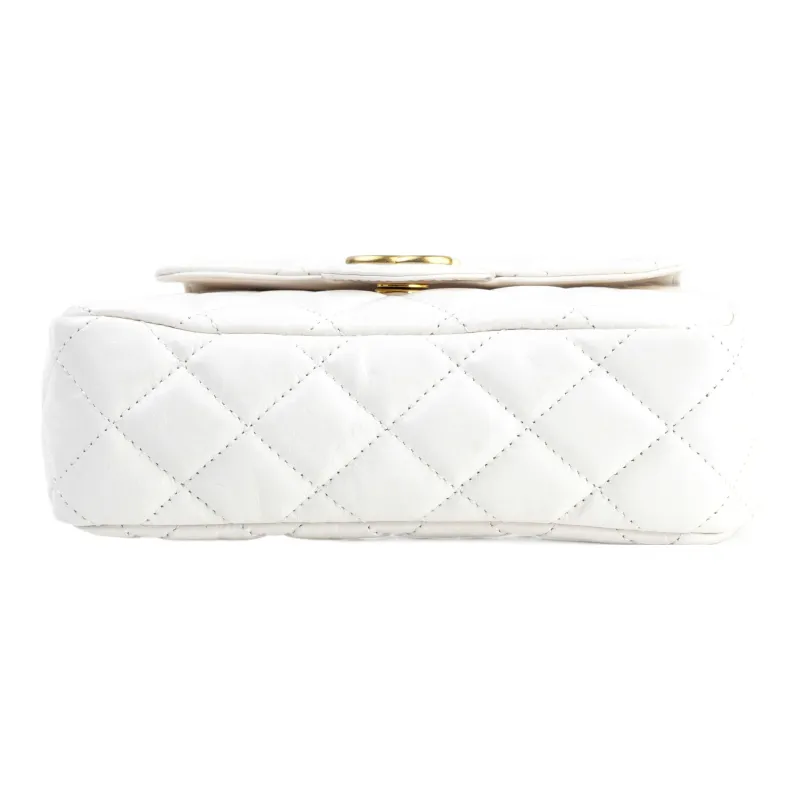 CHANEL HOBO Bright Color Wrinkle Oil Wax Calfskin Hobo Bag, Shoulder Bag, Crossbody Bag Trumpets Women's White-4