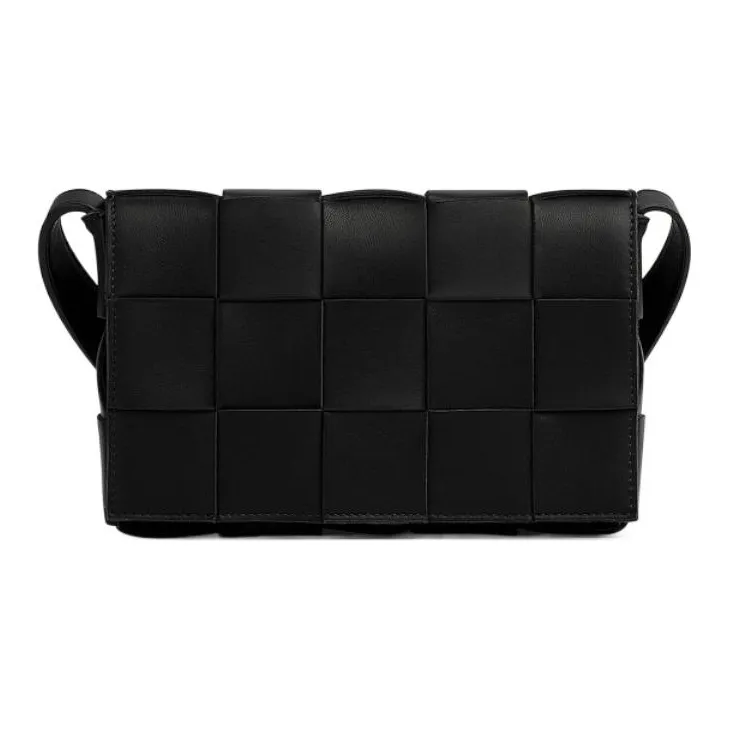 Bottega Veneta Cassette Bag Black-0