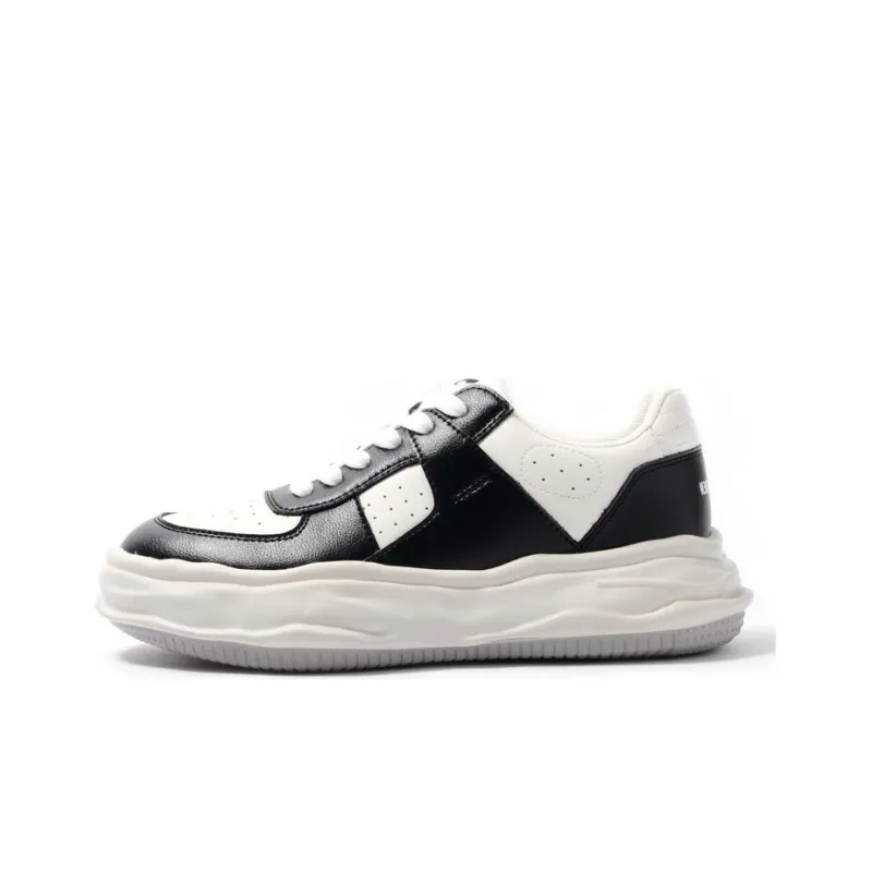 STEVE MADDEN Skateboard Shoes Women's Low Top Black/White-0