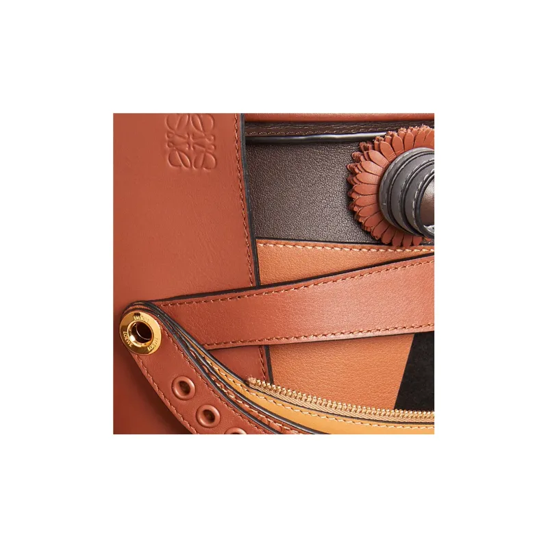 LOEWE Haruki's Mobile Castle Collaboration Cow Leather Bucket Bags Shoulder Bag Crossbody Bag Handbag Unisex Multicolor-7