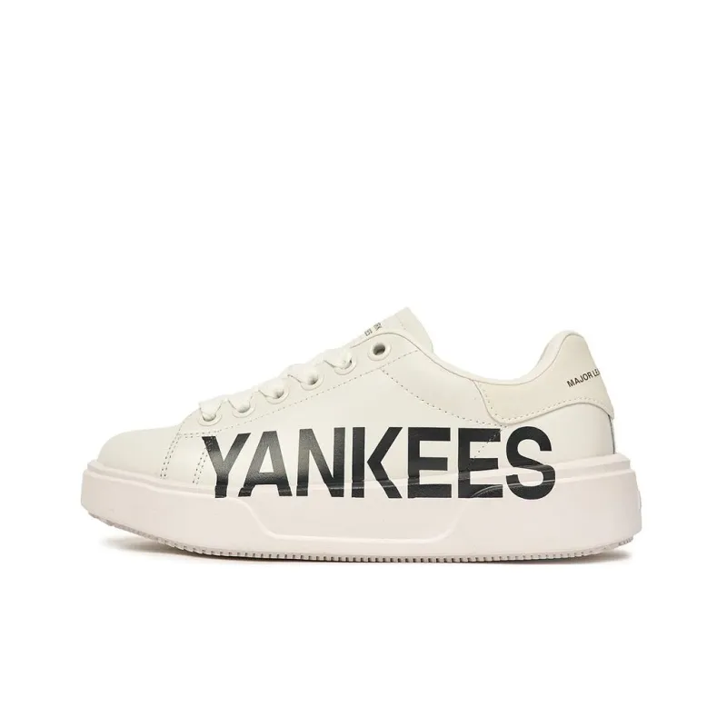 MLB Chunky Classic P NY Anti Slip Wear Resistant Low Top Skateboard Shoes Unisex White Black-0