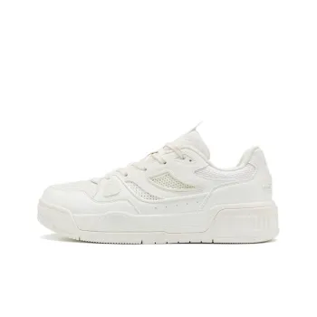 XTEP Reverse Wear resistant And Lightweight Low Top Skateboard Shoes Women's White
