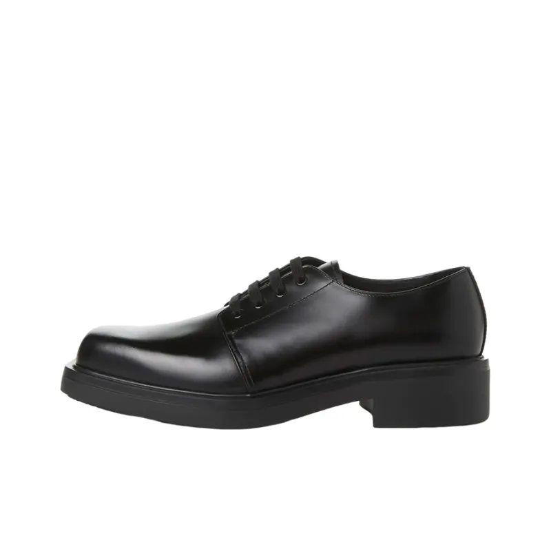PRADA Men's Casual Shoes Men Low Top Black-0