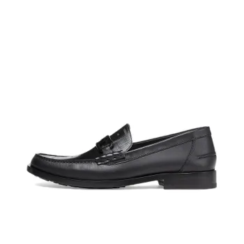 FENDI Logo Plaque Slip On Loafers