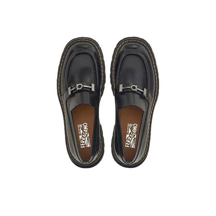 FERRAGAMO Gancini-plaque Leather Moccasin-2