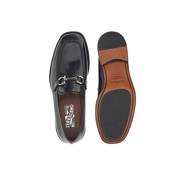 FERRAGAMO Leather Loafers Black-4