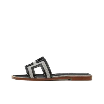 HERMES Oran Quiet Slide Slippers Women's Black